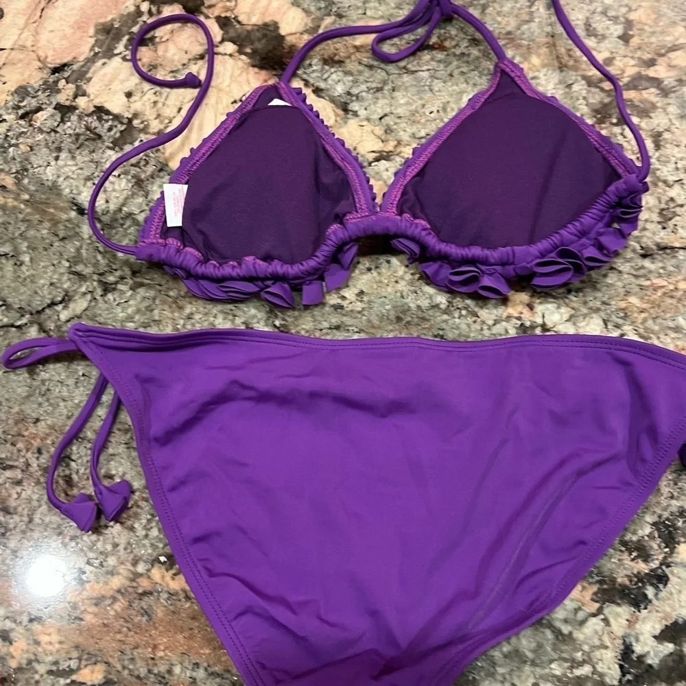 Women’s Purple 2 piece Swimsuit Top Sz M Bottoms Sz L